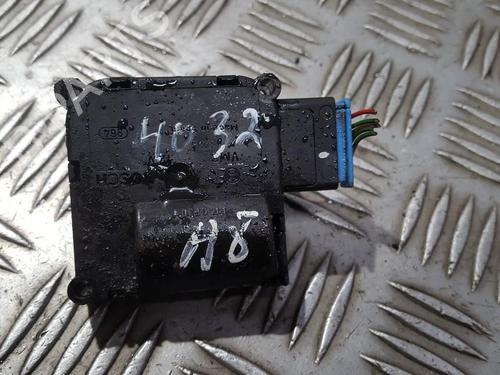 electronic-module-audi-a8-d3-4e2-4e8-2002-2003-2004-2005-2006-2007-2008-2009-2010-33501442 main image