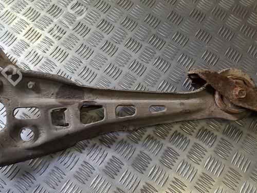 Used Right rear suspension arm Right rear suspension arm 35672993 35672993
