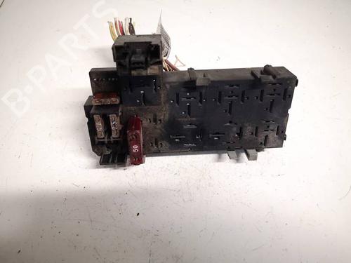 Used Fuse box RENAULT MEGANE Scenic (JA0/1_) 2.0 i (JA0G) (114 hp) 32618849
