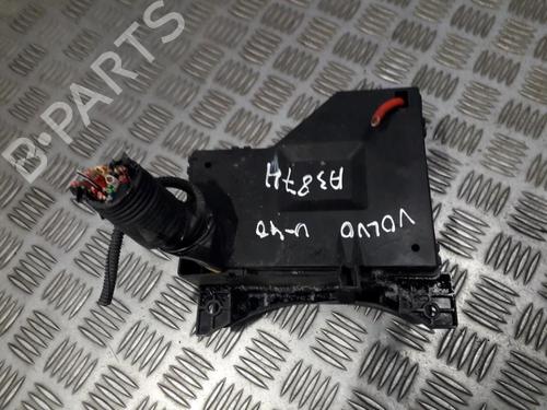 Used Fuse box Fuse box VOLVO V40 Estate (645) 1.9 TD (90 hp) 33499913 33499913