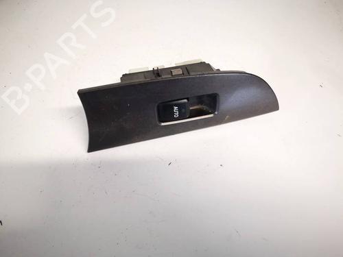 switch-lexus-is-ii-_e2_-2005-2006-2007-2008-2009-2010-2011-2012-2013-32559639 main image