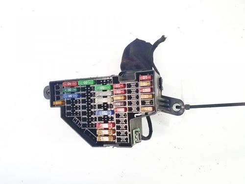fuse-box-vw-golf-v-1k1-2003-2004-2005-2006-2007-2008-2009-2010-32896285 main image