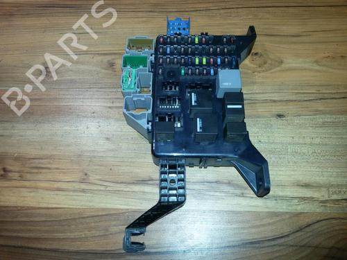 electronic-module-ford-mondeo-iii-b5y-2000-2001-2002-2003-2004-2005-2006-2007-35709046 main image
