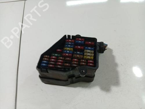 Used Fuse box Fuse box 39574180 39574180