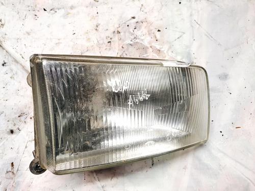 Used Right headlight Right headlight VW TRANSPORTER T4 Van (70A, 70H, 7DA, 7DH) 1.9 TD (68 hp) 35584705 35584705