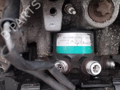 Used Injection rail Injection rail 35243351 35243351