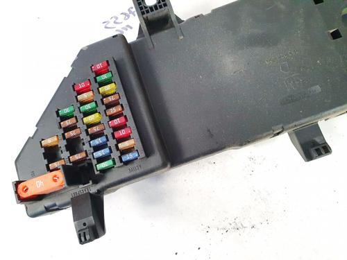 Fuse box SAAB 9-3 (YS3F, E79, D79, D75) 1,8t BioPower | BP32891761E1 - Image 3