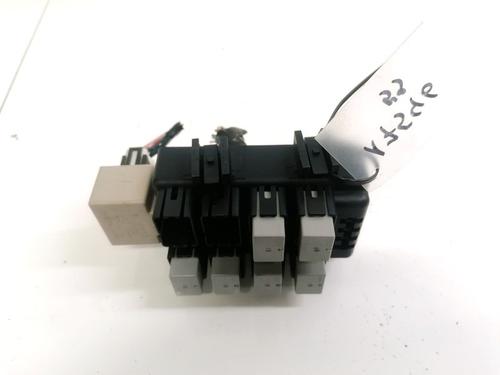 Used Fuse box Fuse box SUBARU LEGACY IV Estate (BP) 2.0 AWD (BP5) (138 hp) 32891040 32891040