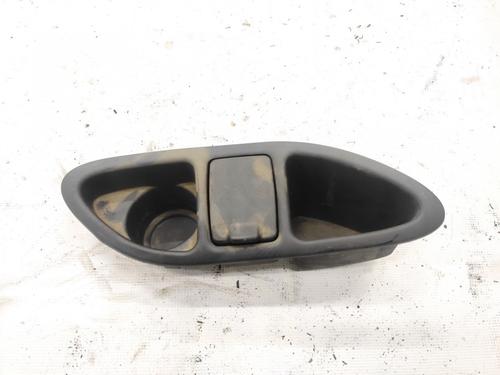 Used Ashtray Ashtray TOYOTA PREVIA II (_R3_) 2.0 D-4D (CLR30_, CLR30R) (116 hp) 35566481 35566481