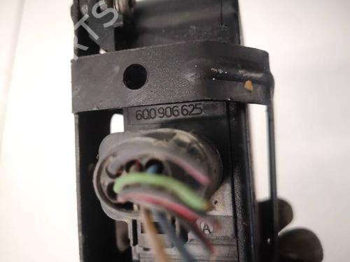 Electronic module VW GOLF V (1K1) 1.9 TDI | BP38041385M83 - Image 3