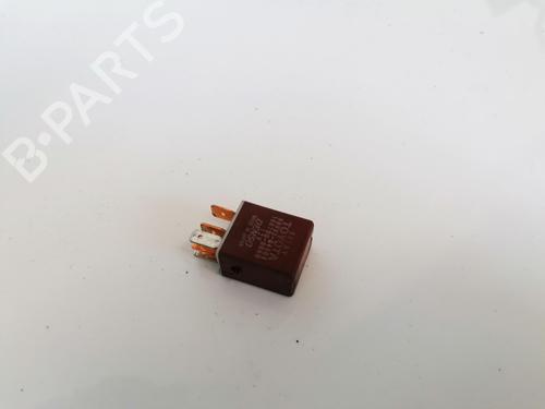 Used Electronic sensor Electronic sensor TOYOTA AVENSIS VERSO (_M2_) 2.0 D (CLM20_, CLM20R) (116 hp) 32880772 32880772