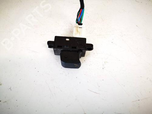 BP32578439I30 main image