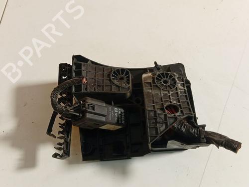 Fuse box SKODA SUPERB II (3T4) 2.0 TDI | BP33418717E1 - Image 2