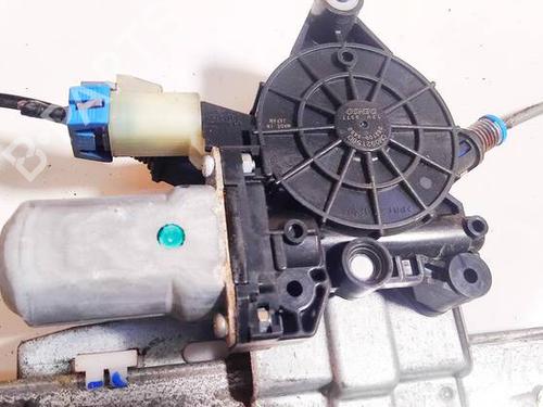 Used Right rear window motor Right rear window motor CHEVROLET HHR 2.4 (170 hp) 35048271 35048271