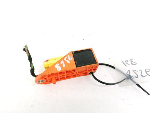 Used Electronic module Electronic module VW TOURAN (1T1, 1T2) 1.9 TDI (105 hp) 32913704 32913704