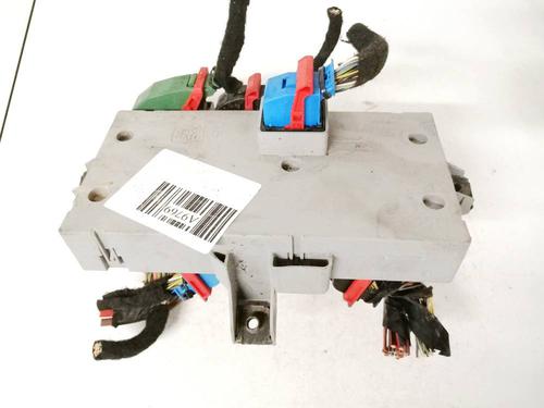 Used Fuse box Fuse box FIAT CROMA (194_) 1.9 D Multijet (194AXC1B, 194AXC12) (150 hp) 32588625 32588625