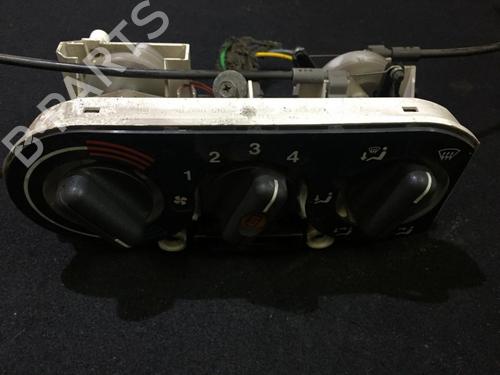 Used Climate control Climate control OPEL ASTRA F Hatchback (T92) 1.7 TD (F08, M08, F68, M68) (68 hp) 35658440 35658440