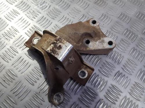 Used Engine mount Engine mount FIAT DOBLO Bus (263_) 1.3 D Multijet (263AXC1A) (90 hp) 33491852 33491852