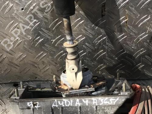 Used Gear lever Gear lever AUDI A4 B5 (8D2) 1.6 (100 hp) 35672359 35672359