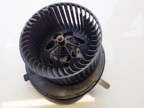 Used Heater blower motor Heater blower motor VW CADDY III Box Body/MPV (2KA, 2KH, 2CA, 2CH) 2.0 TDI (140 hp) 35635660 35635660
