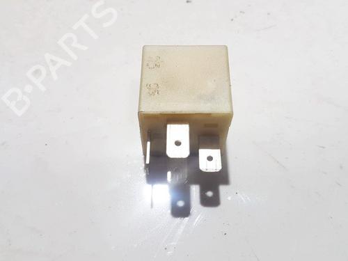 Electronic sensor SKODA SUPERB I (3U4) 2.0 TDI | BP33105551M84 - Image 2