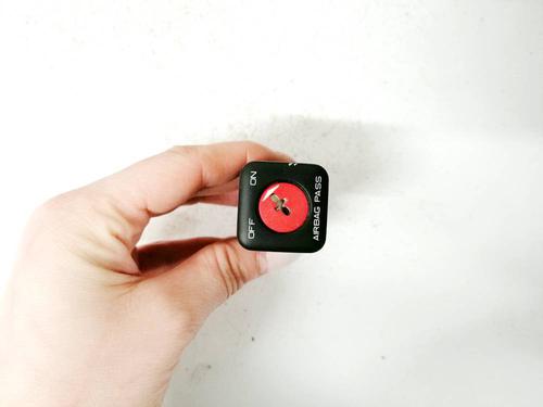 Used Switch Switch CITROËN XSARA PICASSO (N68) 1.6 HDi (109 hp) 32584132 32584132