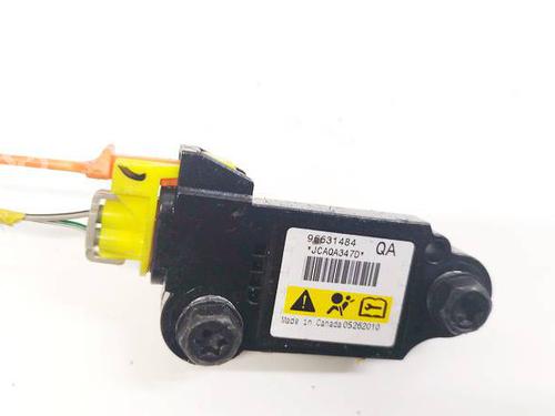 electronic-module-chevrolet-captiva-c100-c140-2006-32534162 main image