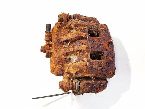 Used Right front brake caliper Right front brake caliper SUBARU OUTBACK (BE, BH) 2.5 AWD (BH9) (156 hp) 34834578 34834578