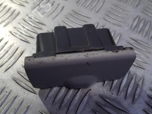 Used Ashtray Ashtray MAZDA PREMACY (CP) 1.9 (CP8W) (100 hp) 35671526 35671526