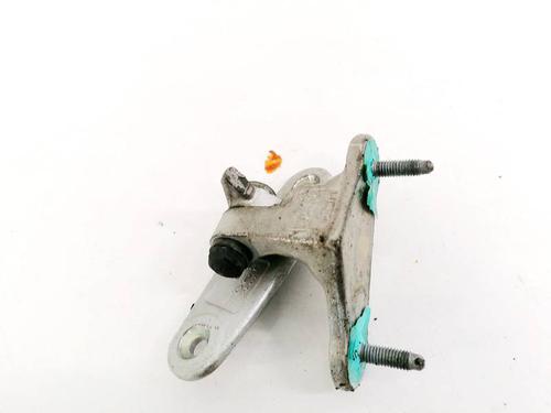 hingedoor-check-strap-mercedes-benz-c-class-w204-2007-2008-2009-2010-2011-2012-2013-2014-2015-32921185 main image