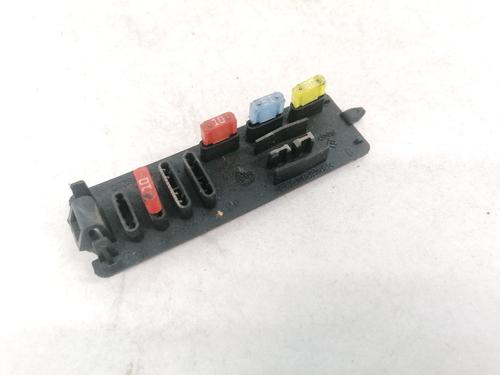 Used Fuse box PEUGEOT 206 SW (2E/K) 1.4 HDi (68 hp) 32884060