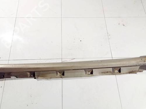 Used Right sideskirt Right sideskirt 35142087 35142087
