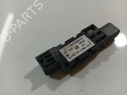 Used Electronic module Electronic module VW TOUAREG (7LA, 7L6, 7L7) 5.0 V10 TDI (313 hp) 32549933 32549933
