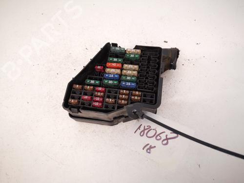 fuse-box-audi-a6-c6-4f2-2004-2005-2006-2007-2008-2009-2010-2011-32917120 main image