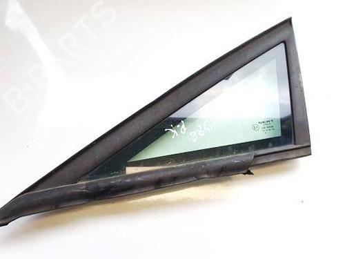 Vidro triangular frente esquerdo Vidro triangular frente esquerdo 36825626 36825626