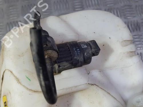 Used Washer pump Washer pump 35675832 35675832