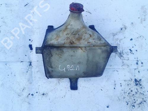 Used Windscreen washer tank Windscreen washer tank VW PASSAT B2 (32B) 1.8 (90 hp) 35854080 35854080