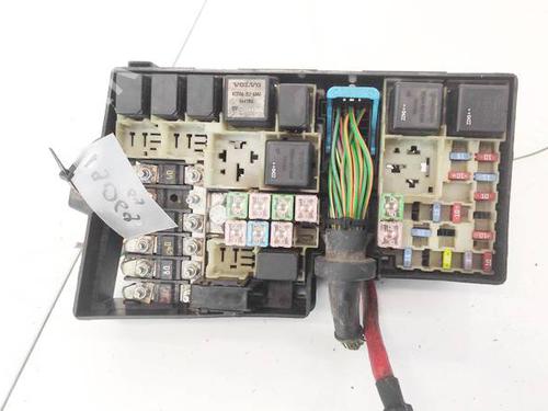 Used Fuse box Fuse box VOLVO V50 (545) 2.0 D (136 hp) 32942827 32942827