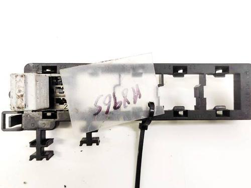 fuse-box-vw-golf-v-1k1-2003-2004-2005-2006-2007-2008-2009-2010-32958247 main image