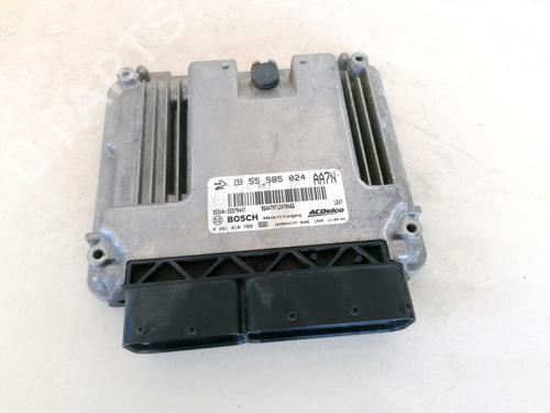 Used Engine control unit (ECU) Engine control unit (ECU) OPEL INSIGNIA A (G09) 2.0 CDTI (68) (131 hp) 32878105 32878105