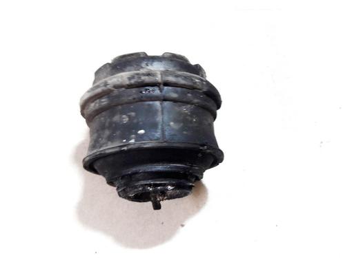 Used Engine mount Engine mount MERCEDES-BENZ C-CLASS (W203) C 200 Kompressor (203.042) (163 hp) 33070474 33070474
