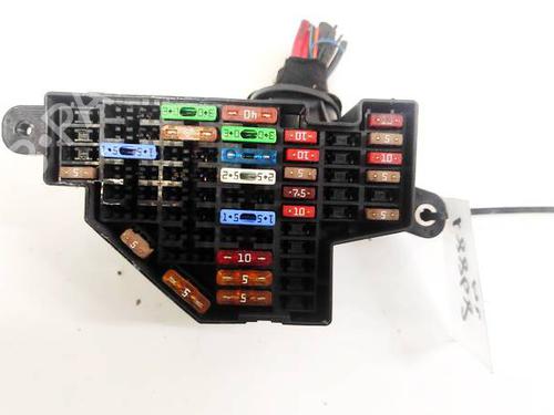 Fuse box SKODA OCTAVIA II (1Z3) 2.0 TDI | BP32935152E1 - Image 3