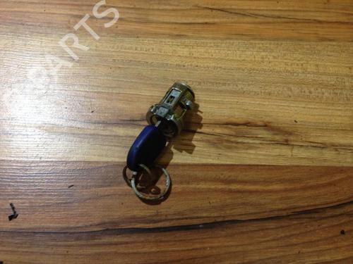 Used Ignition barrel Ignition barrel ALFA ROMEO 145 (930_) 1.4 i.e. 16V T.S. (930.A3A) (103 hp) 35675496 35675496