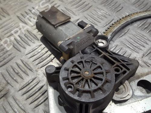 left-front-window-motor-mercedes-benz-e-class-w210-1995-1996-1997-1998-1999-2000-2001-2002-2003-35664505 main image