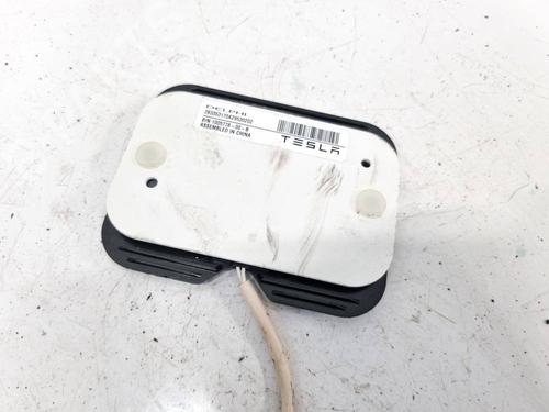 Electronic module TESLA MODEL S (5YJS) 85D AWD | BP35161325M83 - Image 2