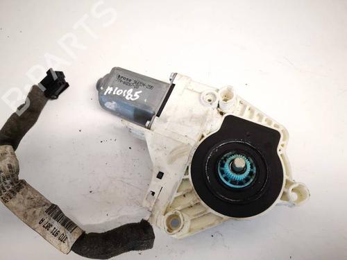 Right front window motor SKODA SUPERB II (3T4) 2.0 TDI | BP35014304E20 - Image 3