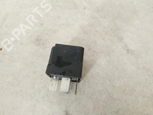 Used Electronic sensor Electronic sensor OPEL ZAFIRA / ZAFIRA FAMILY B (A05) 1.9 CDTI (M75) (150 hp) 33080160 33080160
