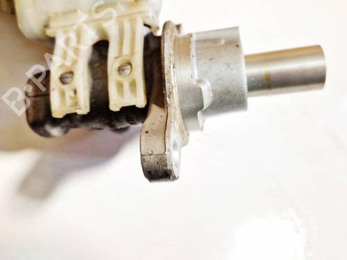 Used Brake master cylinder Brake master cylinder 35015952 35015952