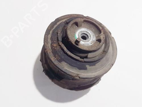 Used Engine mount Engine mount MERCEDES-BENZ C-CLASS (W203) C 200 Kompressor (203.042) (163 hp) 33067721 33067721
