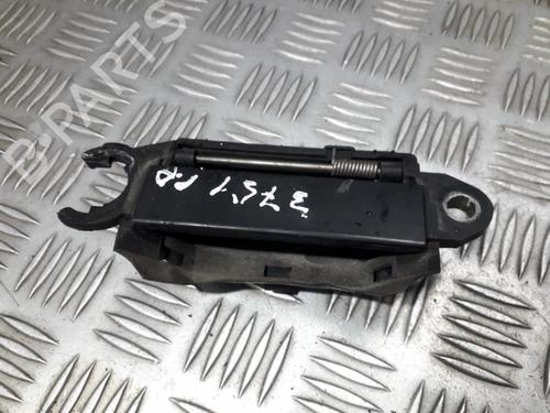 front-right-exterior-door-handle-audi-a4-b5-8d2-1994-1995-1996-1997-1998-1999-2000-2001-35711270 main image